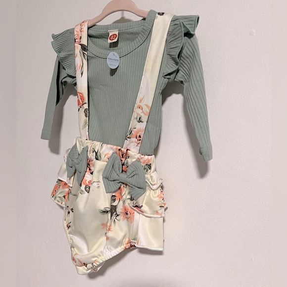 Floral Suspenders Set - Picture 2 of 6